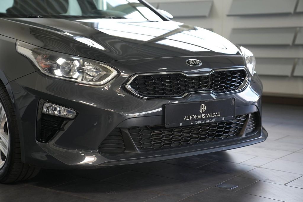 Kia CEE'D / CEED 2021 г. Белый, пробег 20530 км