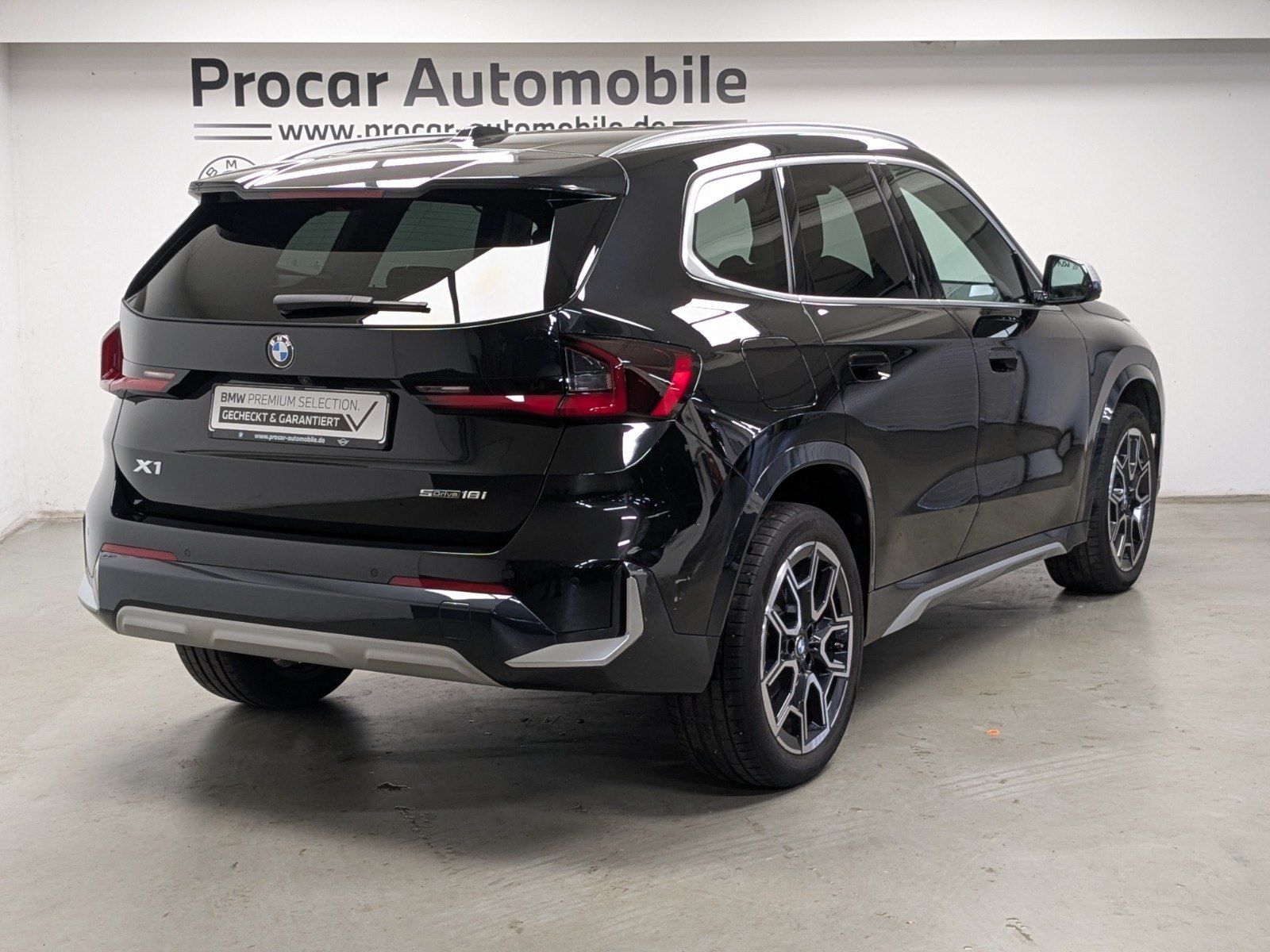BMW X1 2023 г. Чёрный, пробег 38016 км