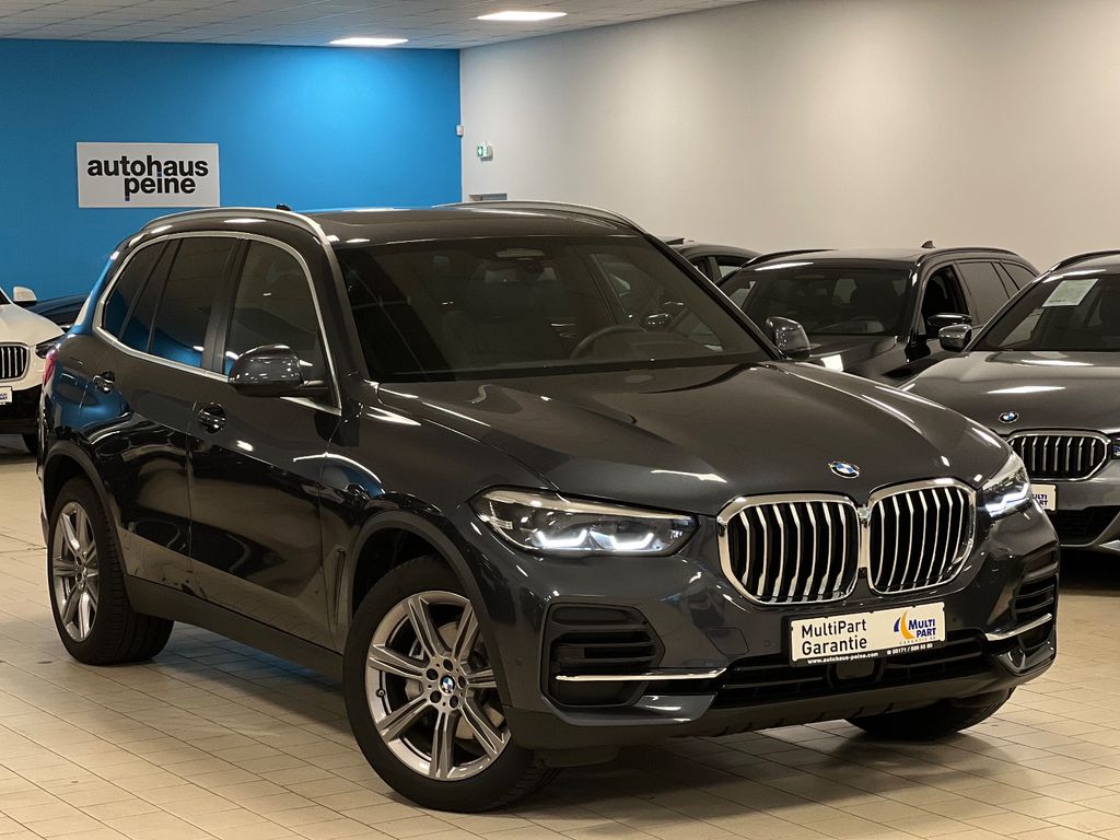 BMW X5 2022 г. Серый, пробег 48256 км