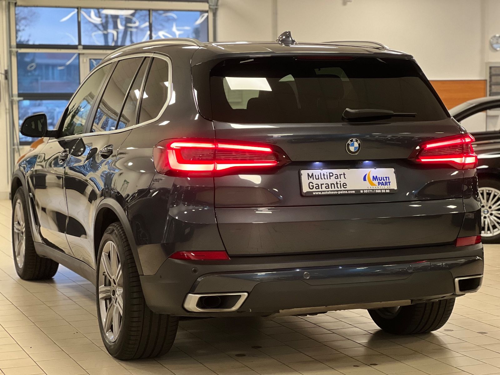 BMW X5 2022 г. Серый, пробег 48256 км