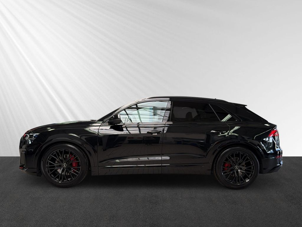 Audi Q8 2024 г. Чёрный, пробег 55000 км