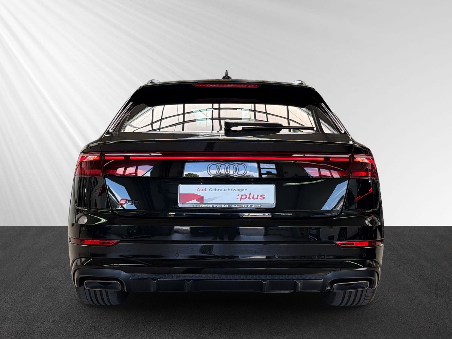 Audi Q8 2024 г. Чёрный, пробег 55000 км