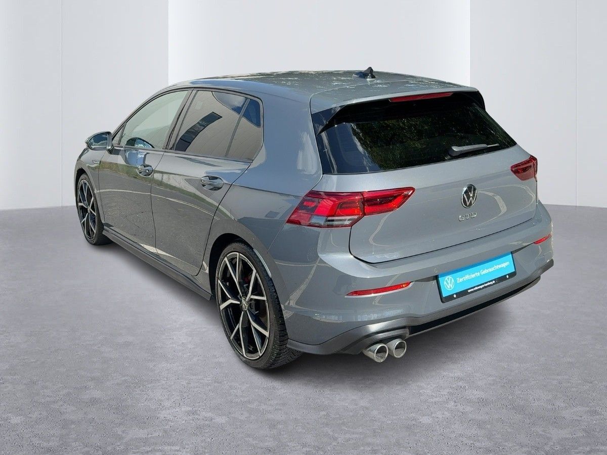 Volkswagen Golf 2024 г. Серый, пробег 44154 км