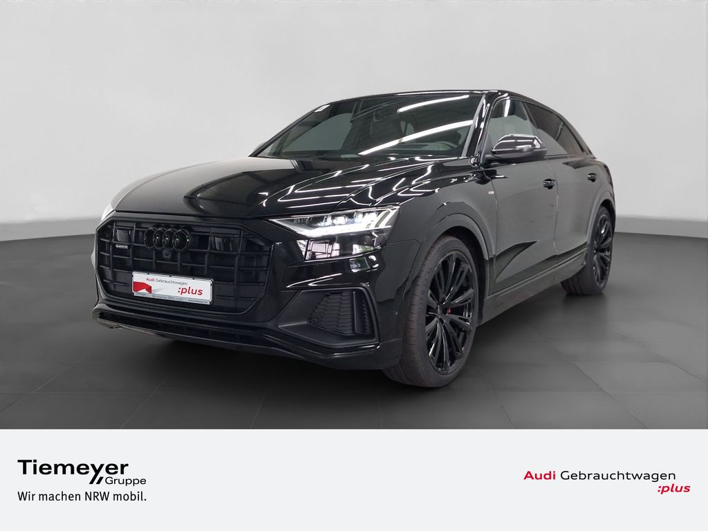 Audi Q8 2023 г. Чёрный, пробег 49846 км