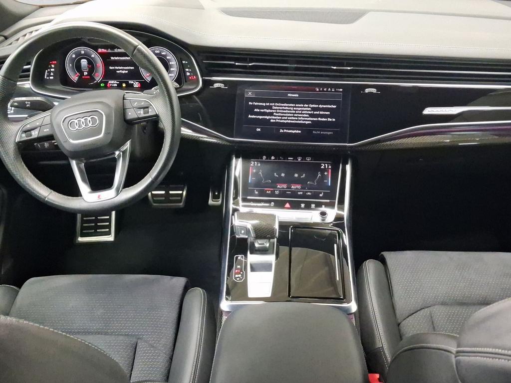 Audi Q8 2023 г. Чёрный, пробег 49846 км