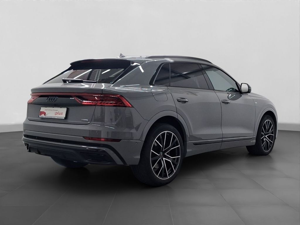 Audi Q8 2023 г. Серый, пробег 56089 км