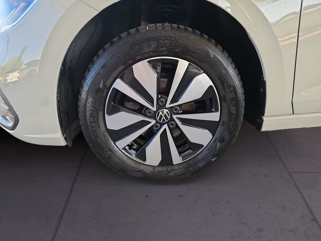 Volkswagen Polo 2024 г. Серый, пробег 59700 км