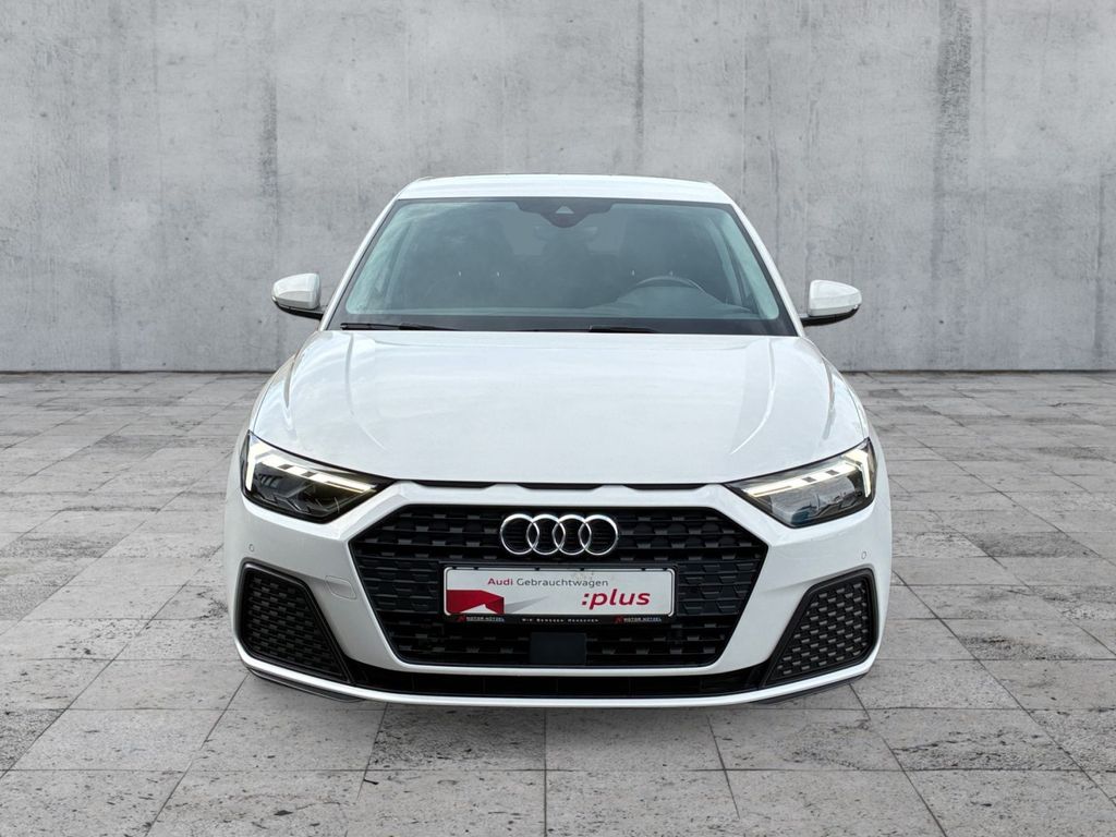 Audi A1 2022 г. Белый, пробег 29997 км