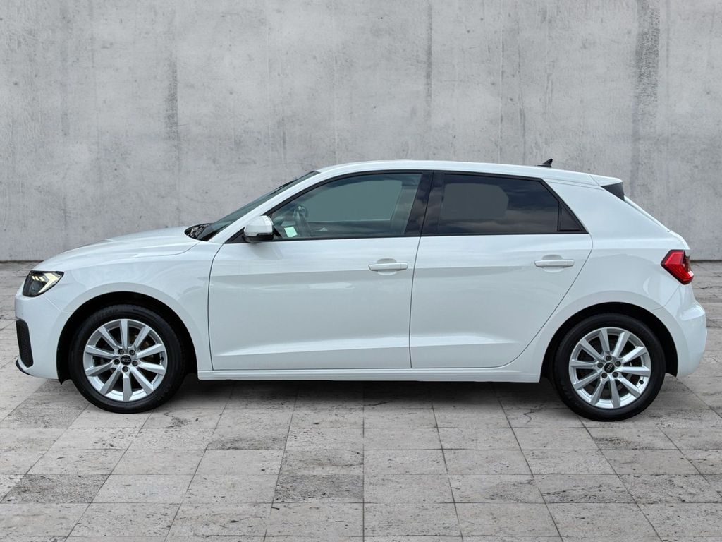 Audi A1 2022 г. Белый, пробег 29997 км