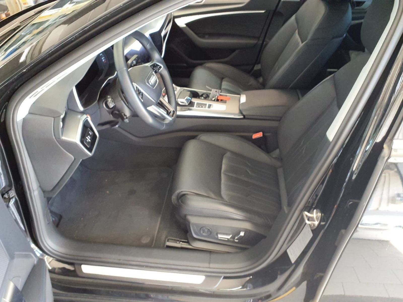 Audi A6 2023 г. Чёрный, пробег 59389 км