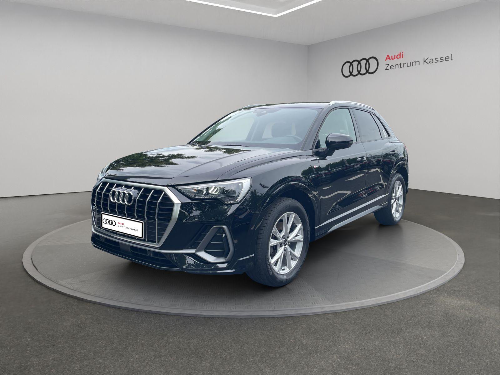 Audi Q3 2023 г. Чёрный, пробег 50524 км