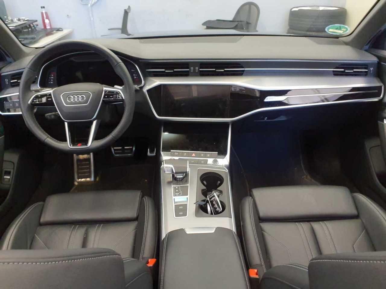 Audi S6 2024 г. Чёрный, пробег 43031 км