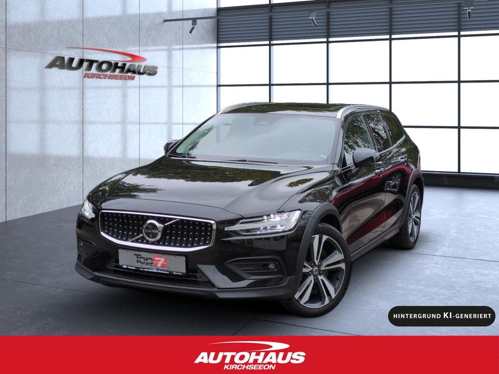 Volvo V60 Cross Country 2024 г. Чёрный, пробег 51300 км