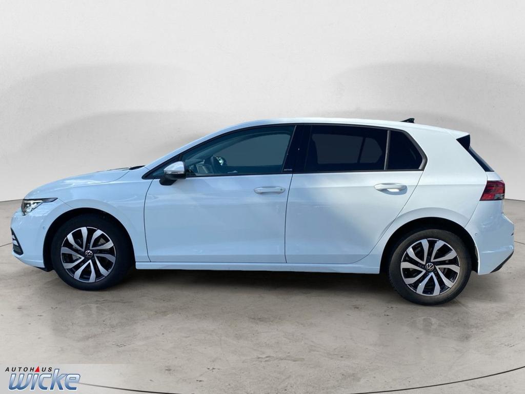Volkswagen Golf 2023 г. Белый, пробег 48767 км