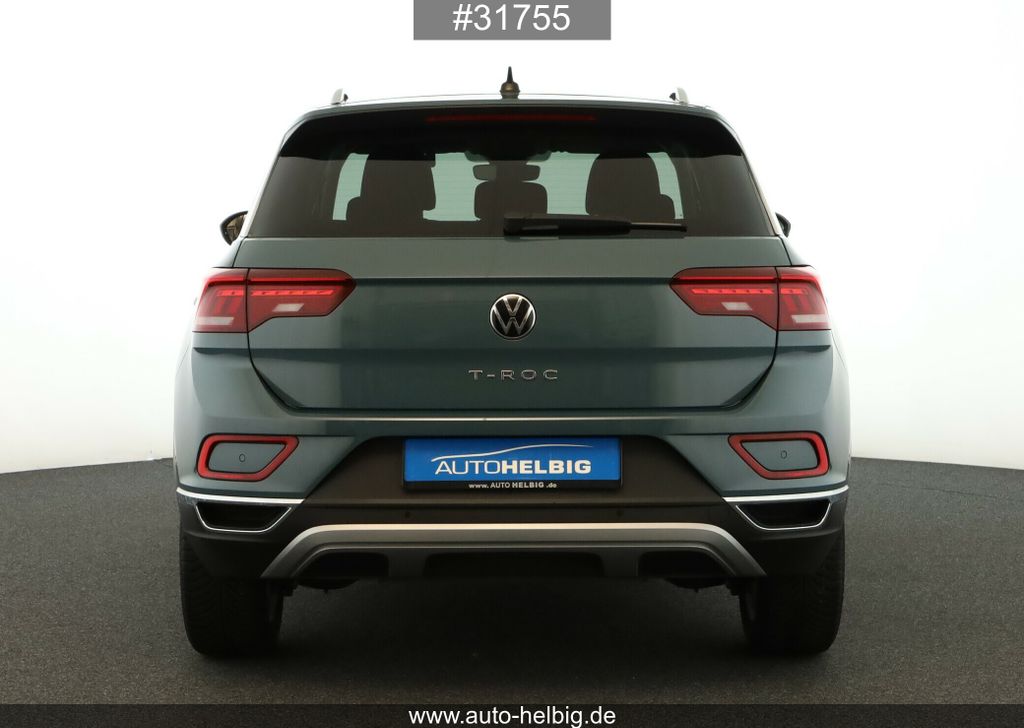 Volkswagen T-Roc 2024 г. Синий, пробег 49200 км