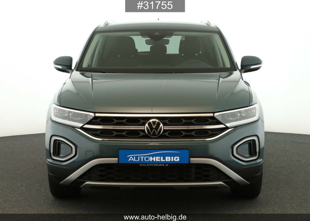 Volkswagen T-Roc 2024 г. Синий, пробег 49200 км