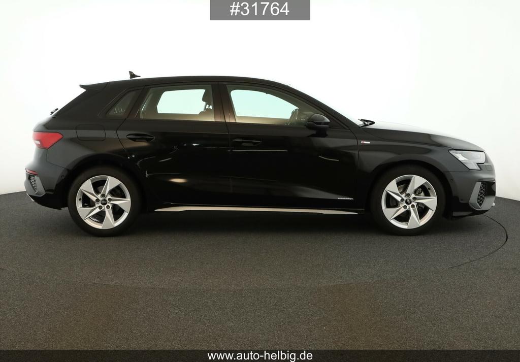 Audi A3 2022 г. Чёрный, пробег 52000 км
