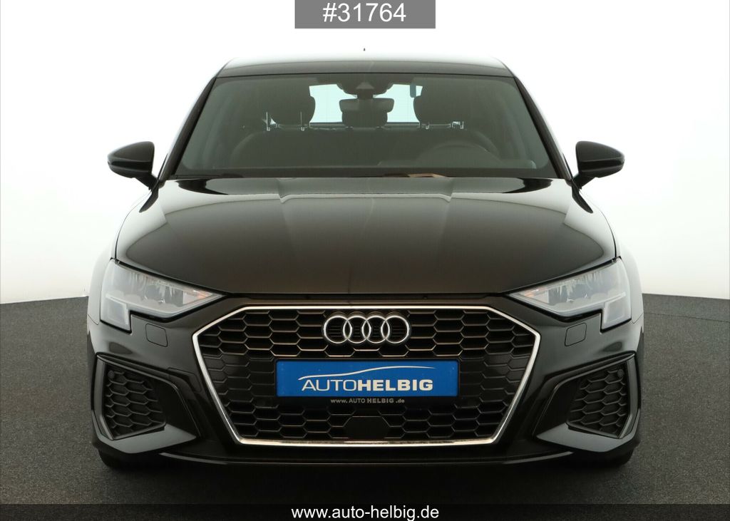 Audi A3 2022 г. Чёрный, пробег 52000 км