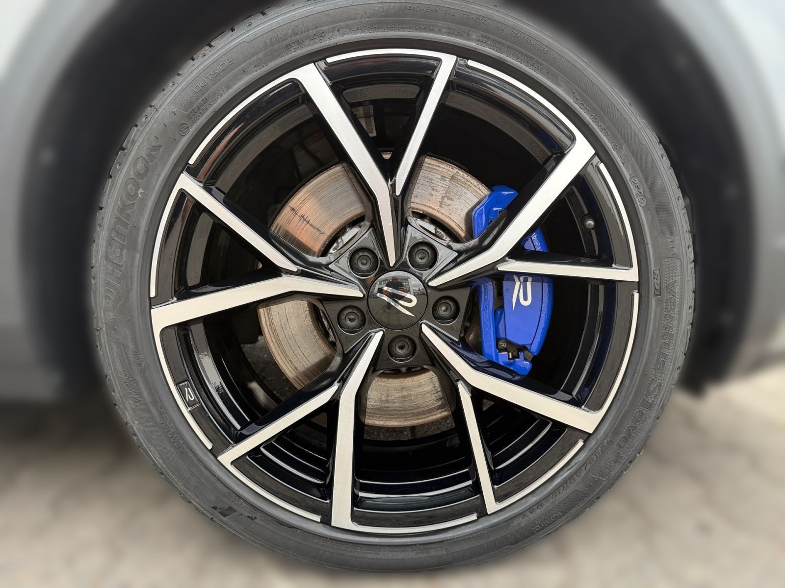 Volkswagen T-Roc 2025 г. Серебристый, пробег 10213 км