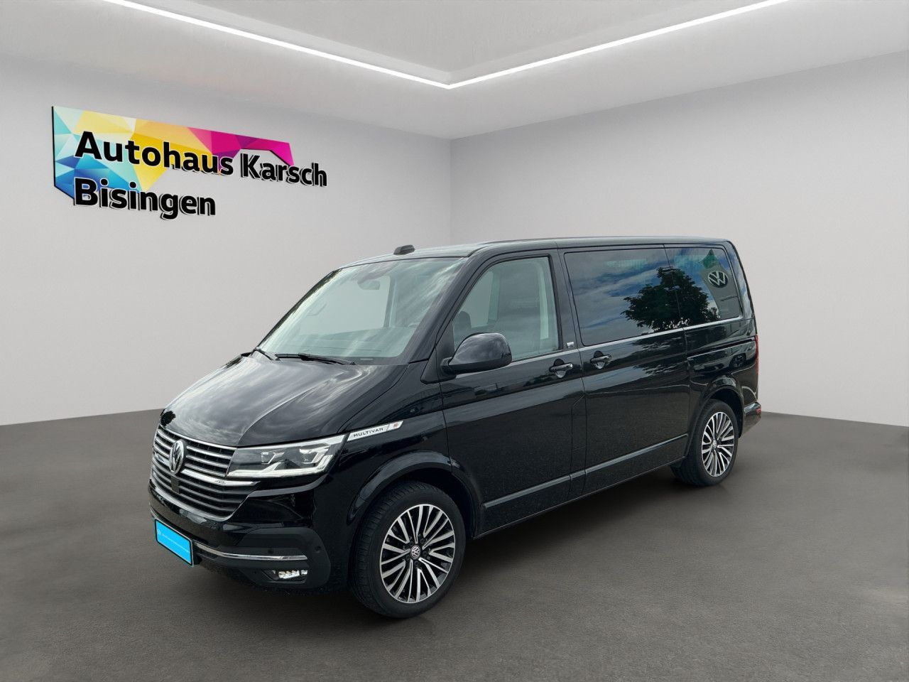 Volkswagen T6 MULTIVAN 2023 г. Чёрный, пробег 41800 км