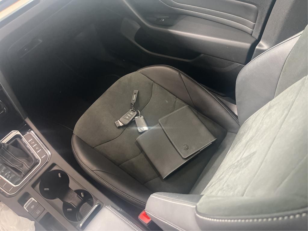 Volkswagen Arteon 2024 г. Белый, пробег 41523 км