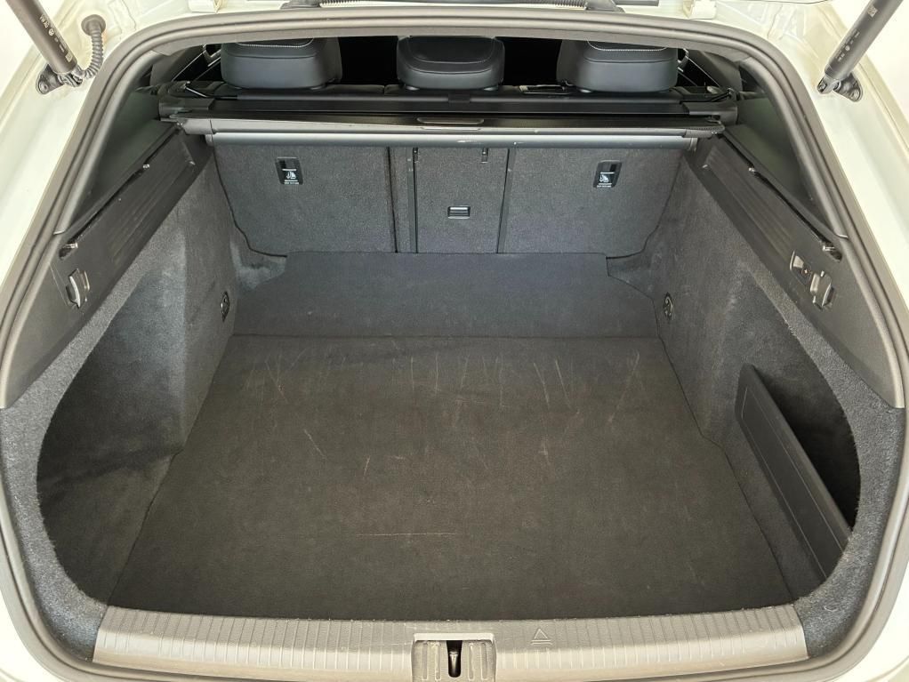 Volkswagen Arteon 2024 г. Белый, пробег 41523 км