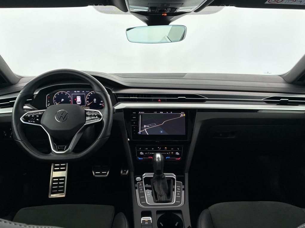 Volkswagen Arteon 2024 г. Белый, пробег 41523 км