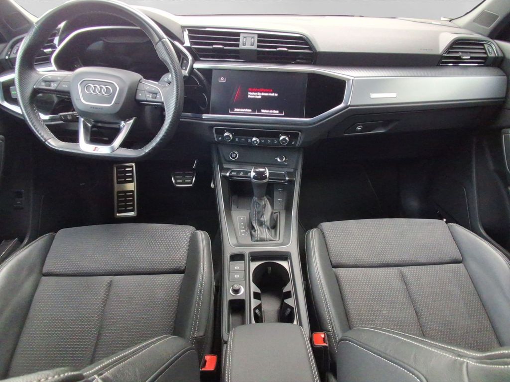 Audi Q3 2023 г. Зелёный, пробег 39652 км