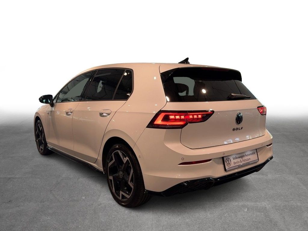 Volkswagen Golf 2025 г. Белый, пробег 30000 км