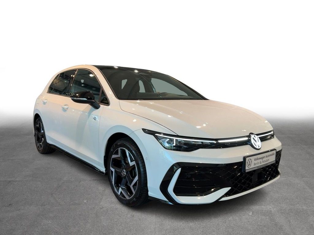 Volkswagen Golf 2025 г. Белый, пробег 30000 км