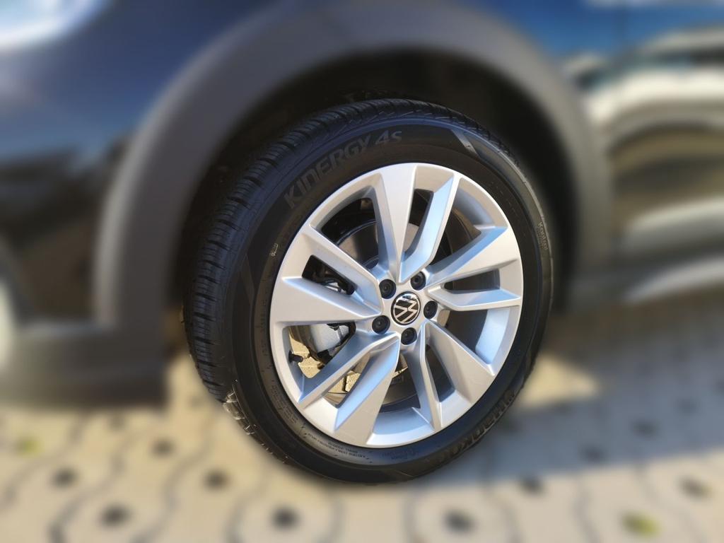 Volkswagen Taigo 2024 г. Чёрный, пробег 27214 км