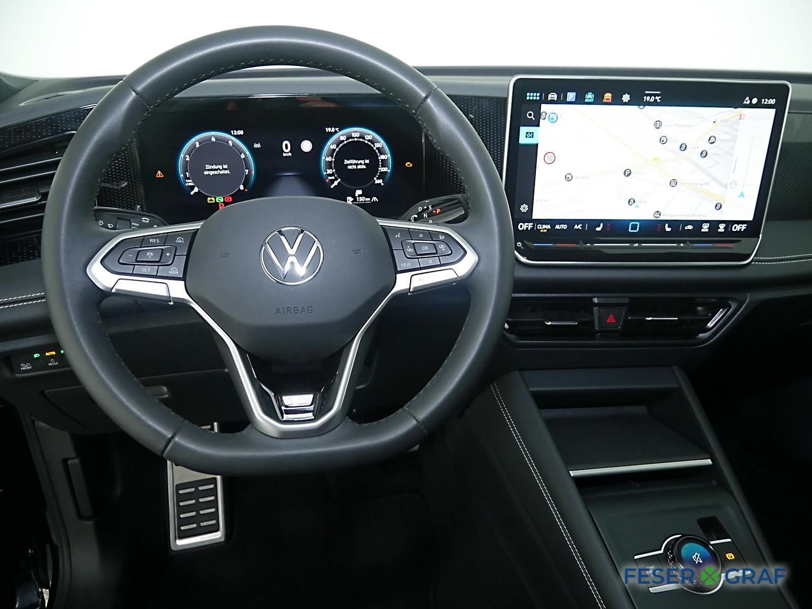 Volkswagen Tiguan 2025 г. Чёрный, пробег 26750 км
