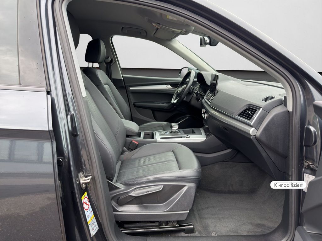 Audi Q5 2022 г. Серый, пробег 55923 км