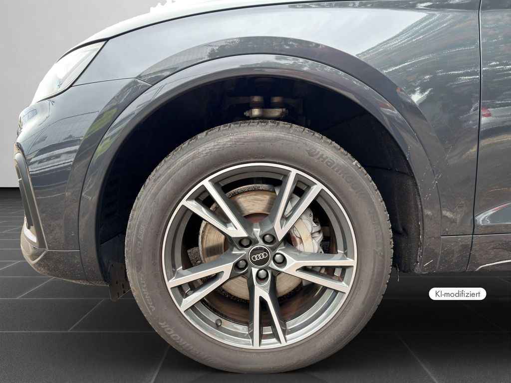 Audi Q5 2022 г. Серый, пробег 55923 км