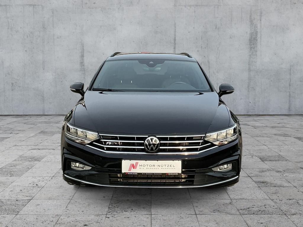 Volkswagen PASSAT VARIANT 2023 г. Чёрный, пробег 54414 км