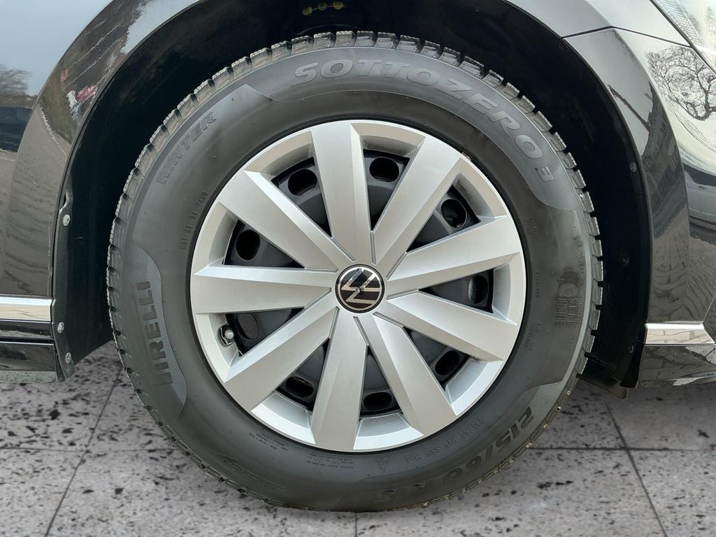 Volkswagen PASSAT VARIANT 2023 г. Чёрный, пробег 54414 км