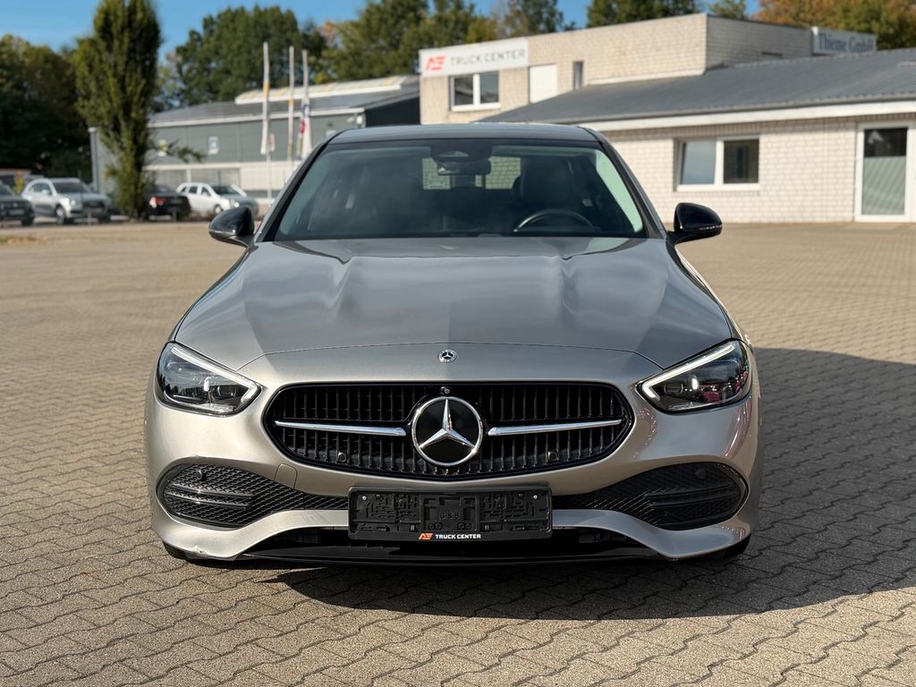 Mercedes-Benz C 300 2023 г. Серебристый, пробег 54016 км
