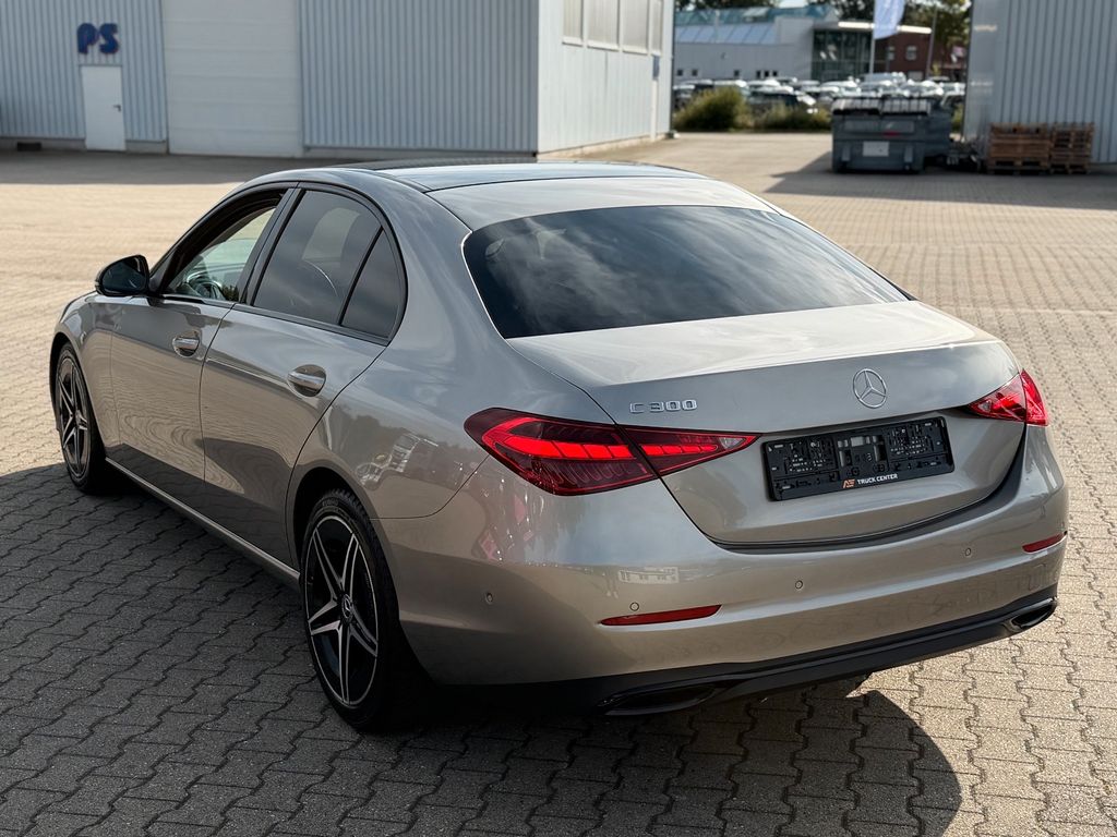 Mercedes-Benz C 300 2023 г. Серебристый, пробег 54016 км