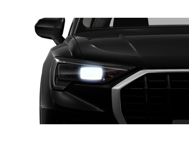 Audi Q3 2023 г. Чёрный, пробег 51196 км