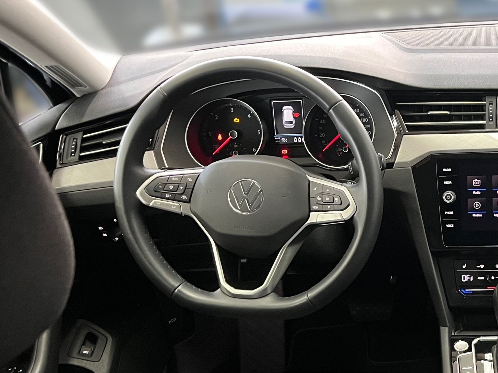 Volkswagen PASSAT VARIANT 2022 г. Чёрный, пробег 56943 км