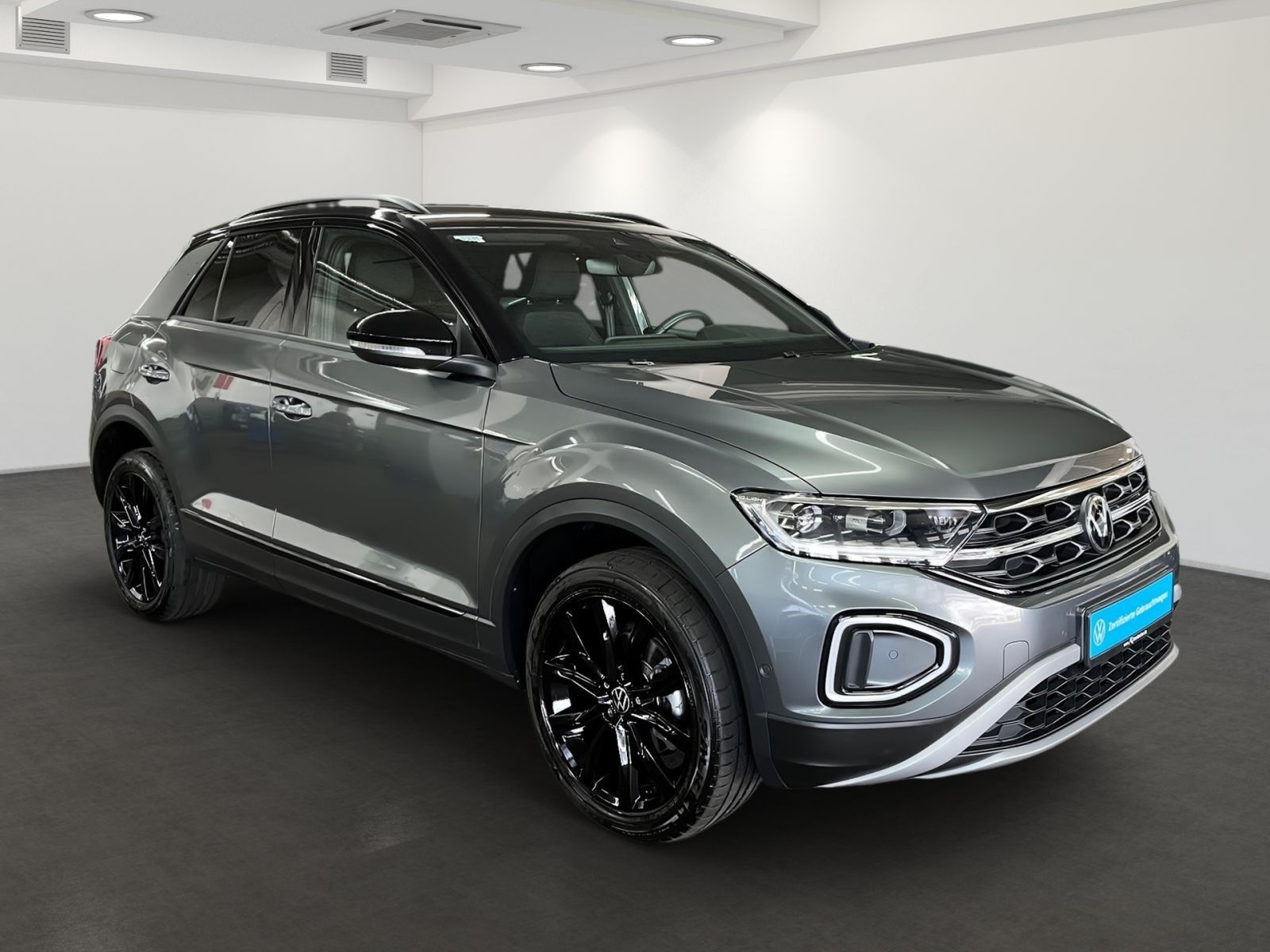 Volkswagen T-Roc 2022 г. Серый, пробег 40537 км