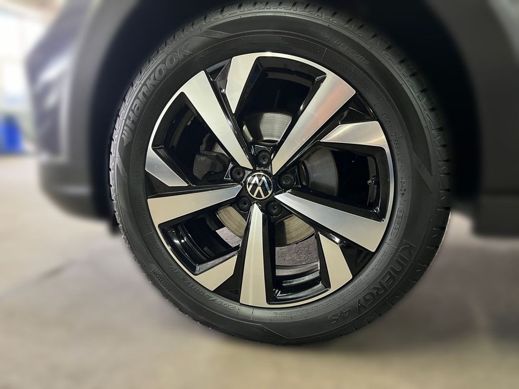 Volkswagen Taigo 2023 г. Серый, пробег 55477 км