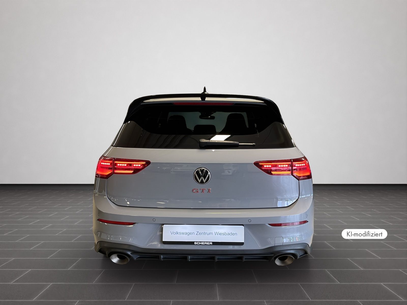 Volkswagen Golf 2023 г. Серый, пробег 26668 км