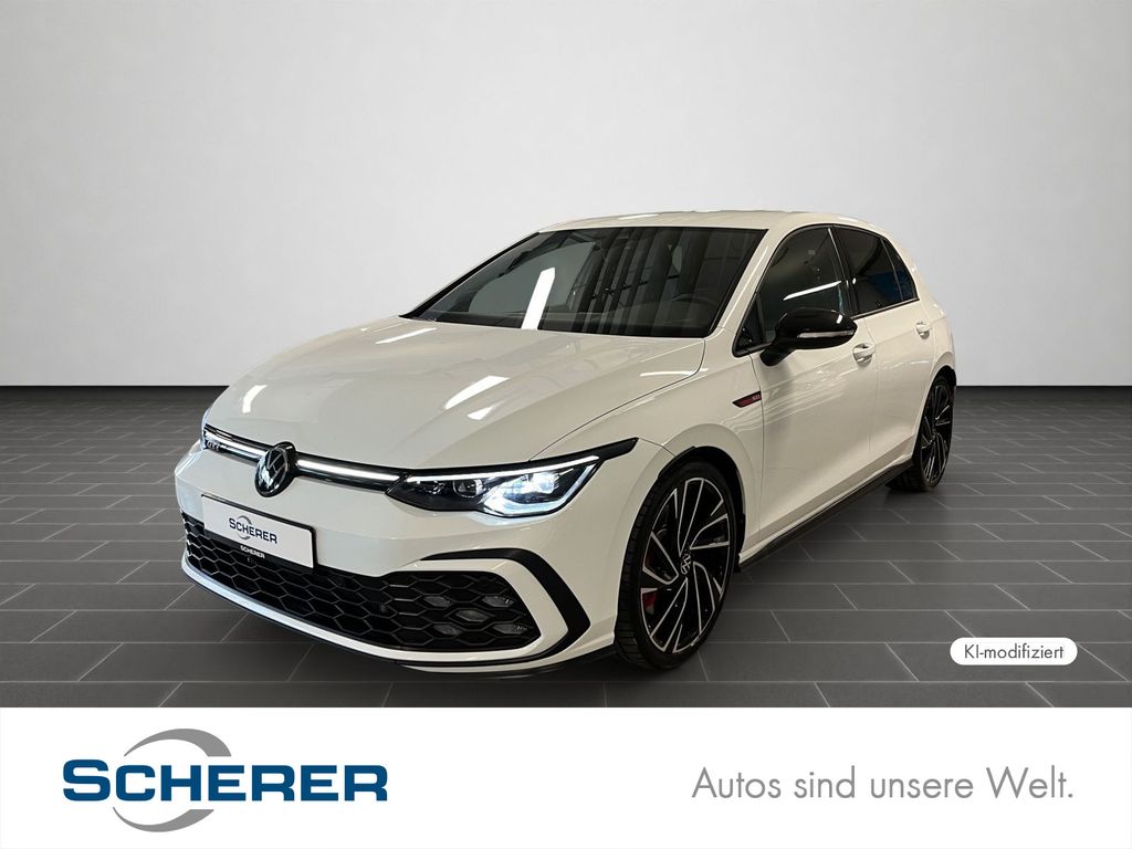 Volkswagen Golf 2023 г. Белый, пробег 35511 км