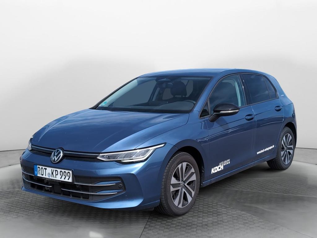 Volkswagen Golf 2025 г. Синий, пробег 15000 км