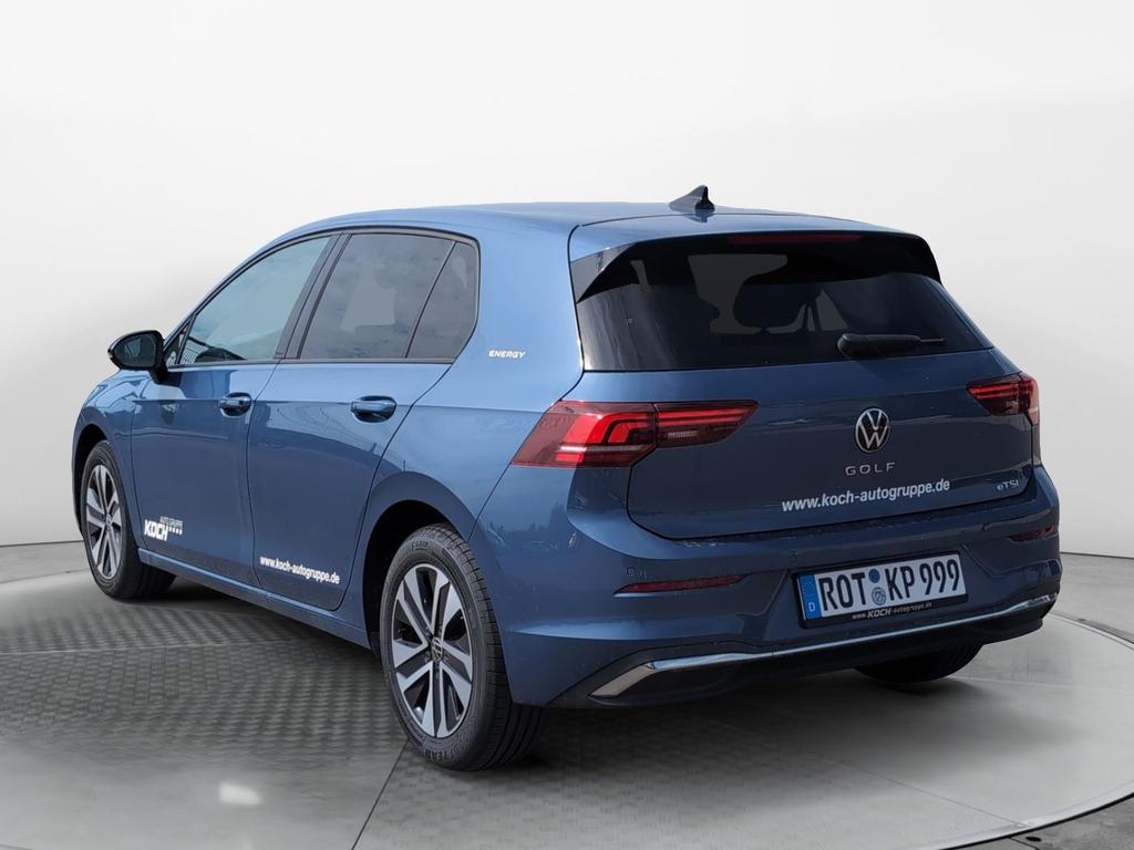 Volkswagen Golf 2025 г. Синий, пробег 15000 км