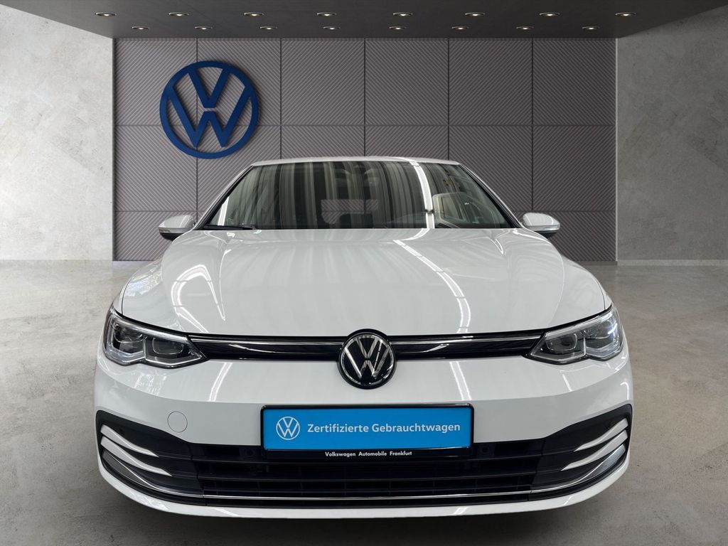 Volkswagen Golf 2022 г. Белый, пробег 40263 км