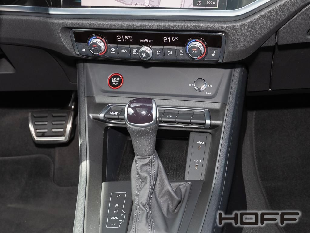 Audi RSQ3 2023 г. Чёрный, пробег 33000 км