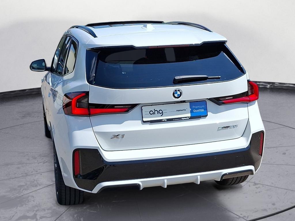 BMW X1 2026 г. Белый, пробег 19999 км