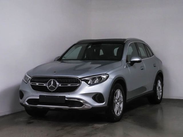 Mercedes-Benz GLC 200 2025 г. Серебристый, пробег 12400 км